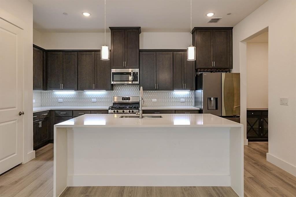 1429 Rose Willow Way - Photo 4 of 22