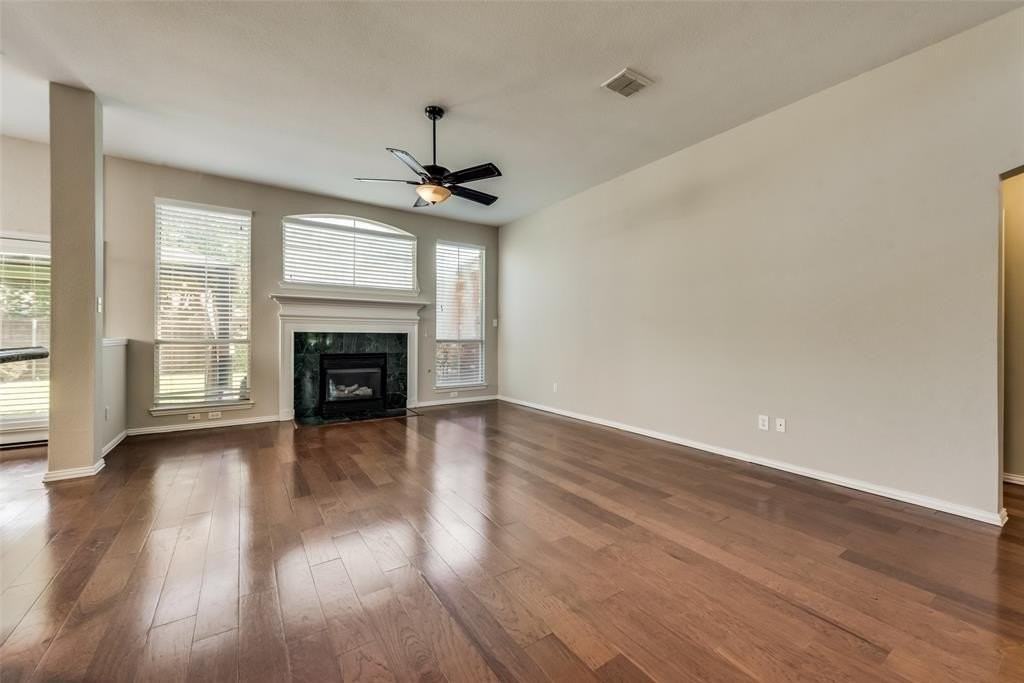 3908 Clifton Dr - Photo 6 of 22