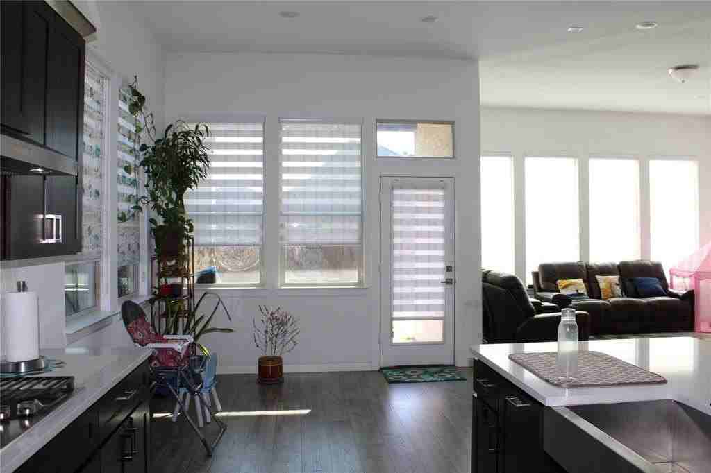 3108 Armstrong Ave - Photo 6 of 24