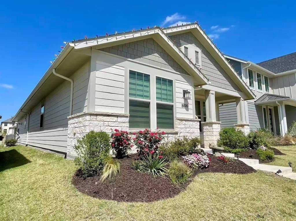 3320 Eddington Dr - Photo 4 of 35