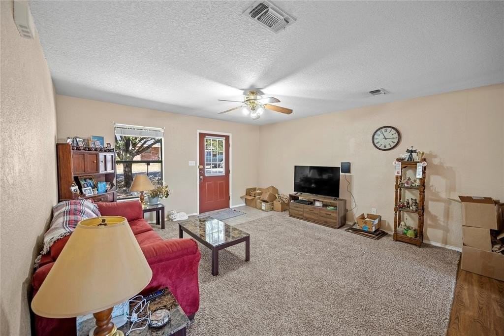 222 Oak Ct - Photo 5 of 22