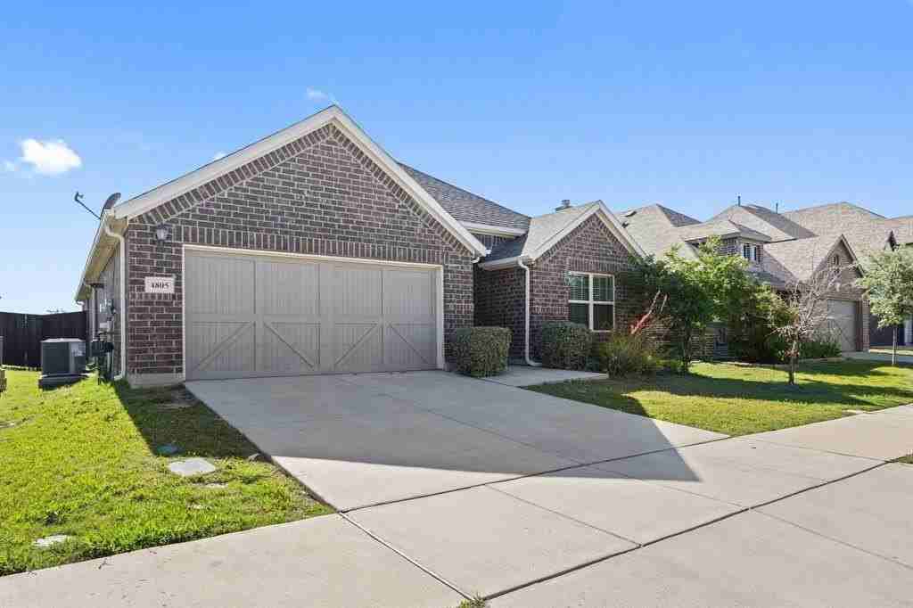 4805 Cleves Ave - Photo 2 of 39