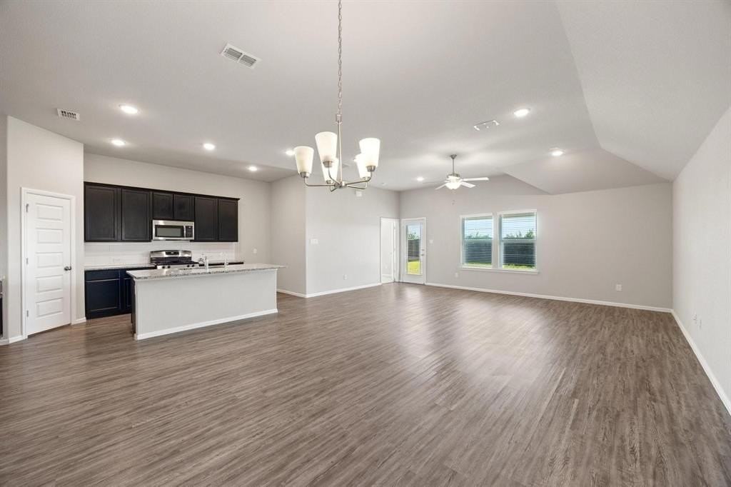 4805 Cleves Ave - Photo 5 of 39