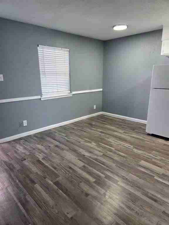 403 N 12th St - Photo 2 of 8