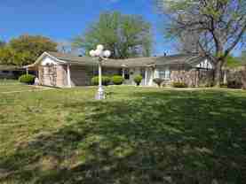 272 Palomino Dr - Photo 1 of 1