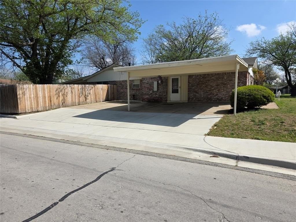 272 Palomino Dr - Photo 2 of 18