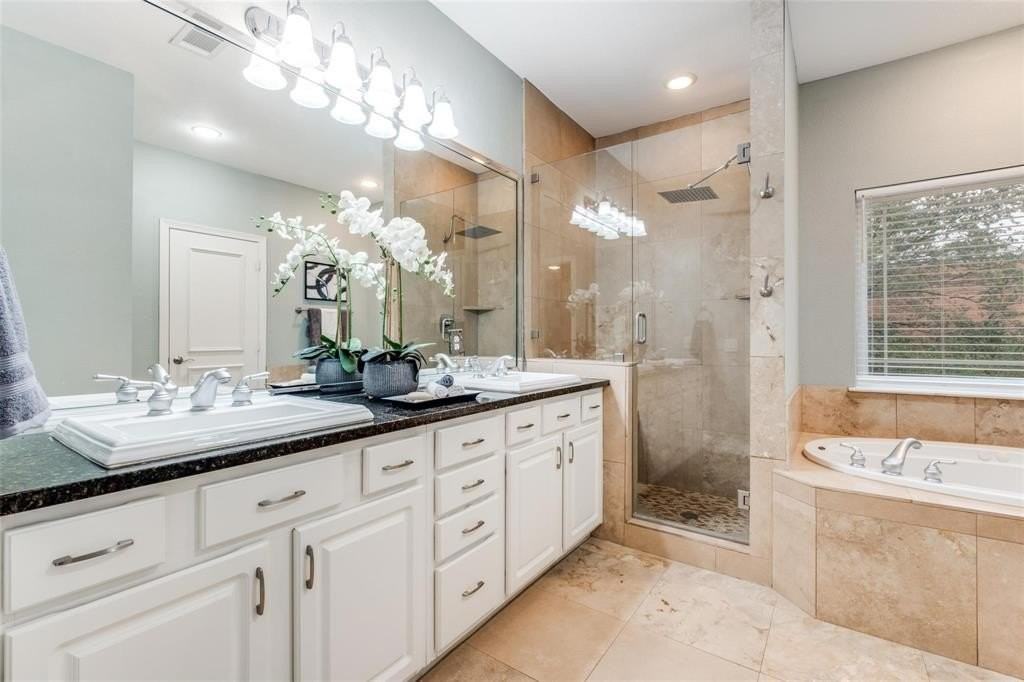 2205 Canton St #107 - Photo 7 of 12