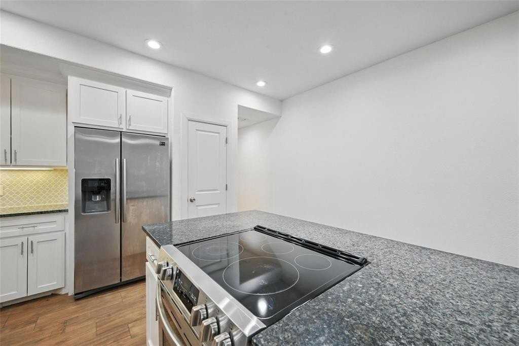 607 E Carter St #609 - Photo 7 of 21