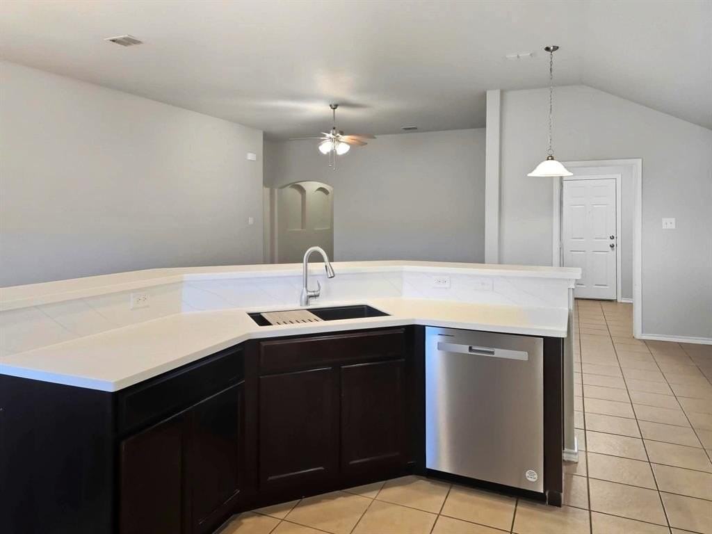 2820 Stonewall Ln - Photo 6 of 27