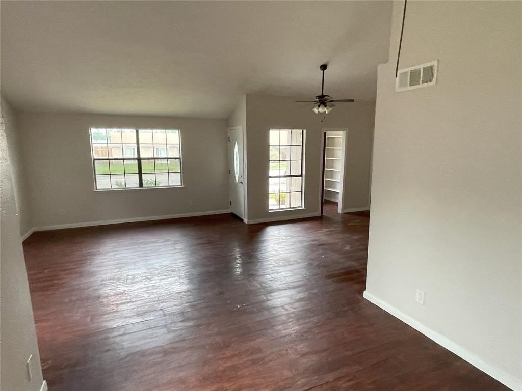 4113 Pepperbush Dr - Photo 4 of 14