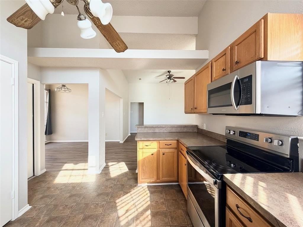 3101 Hillcrest Dr - Photo 5 of 19