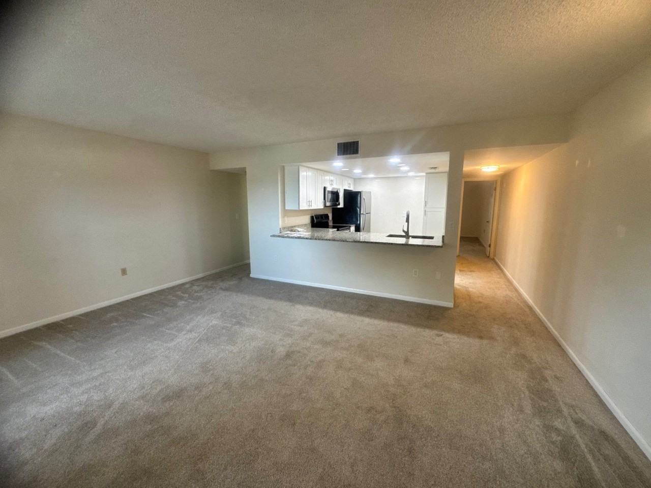 3607 Edgewater Dr - Photo 2 of 19