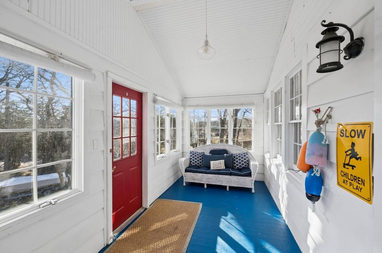 6 Catena Rd - Photo 3 of 14