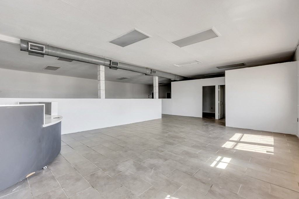 1500 N Grant Ave - Photo 4 of 17