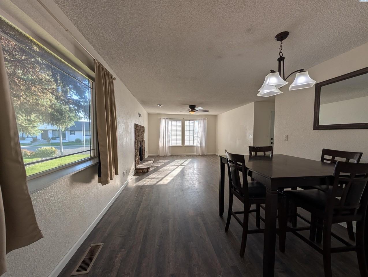 8906 W Hood Ave - Photo 6 of 35