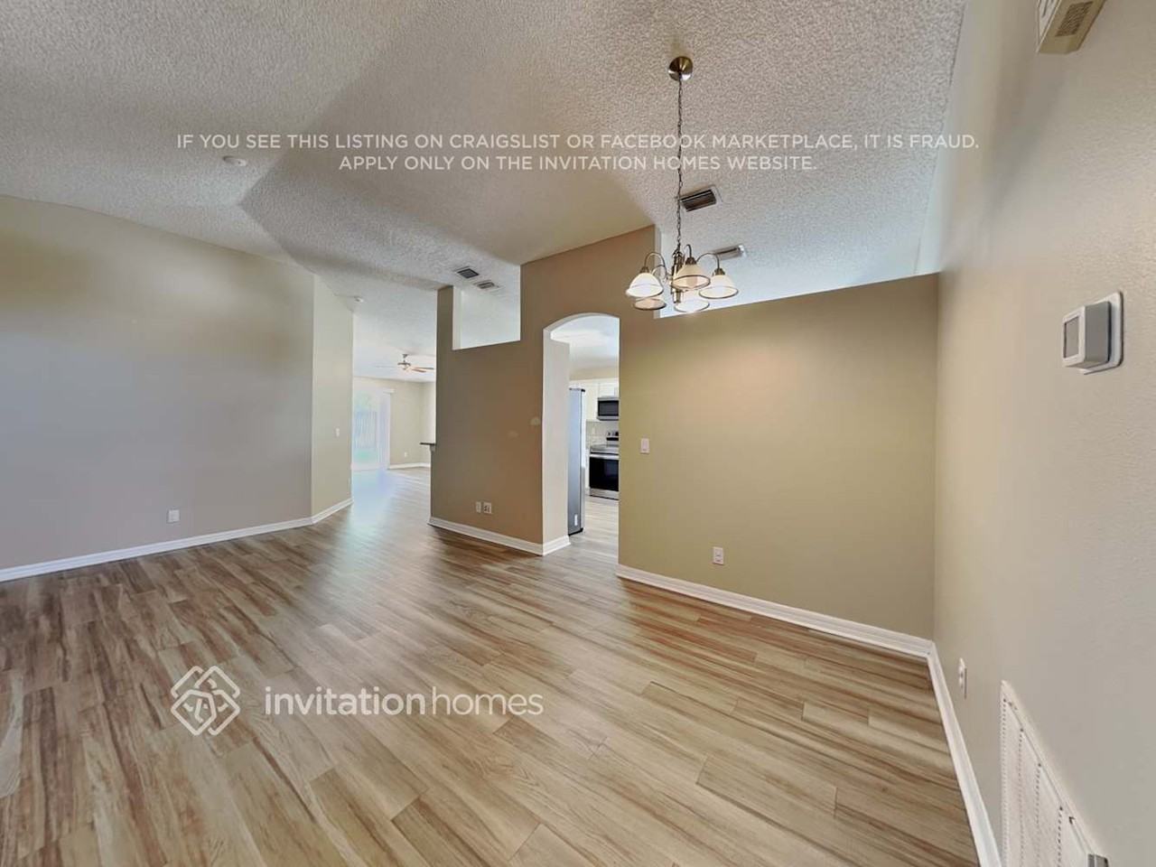 2115 Bayhill Dr - Photo 3 of 12