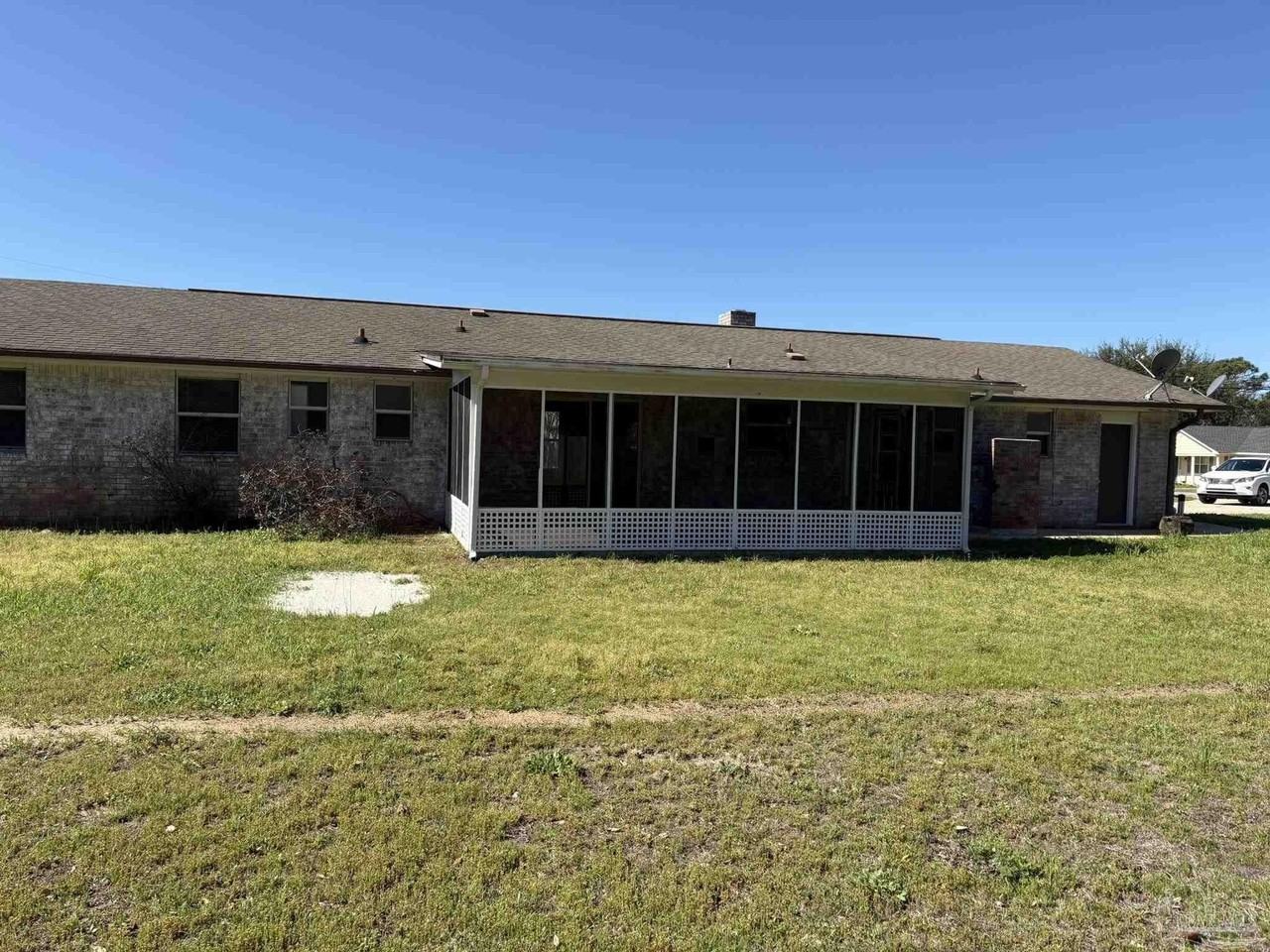 1824 Iris Ln - Photo 2 of 21