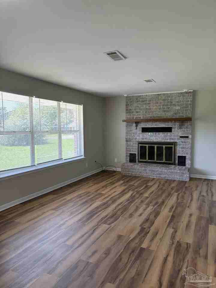 1824 Iris Ln - Photo 3 of 21