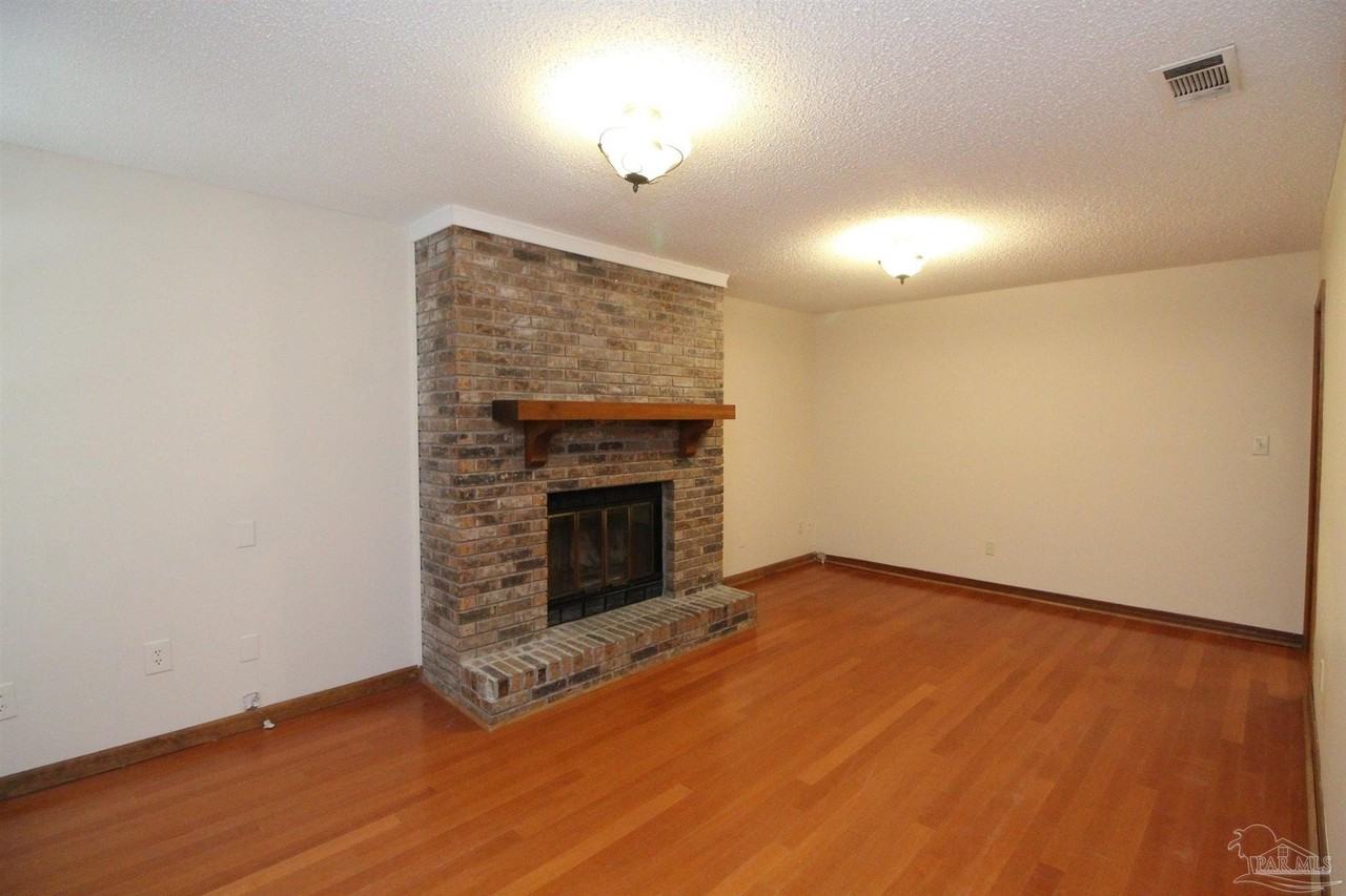 5705 Bronco Pl - Photo 4 of 28