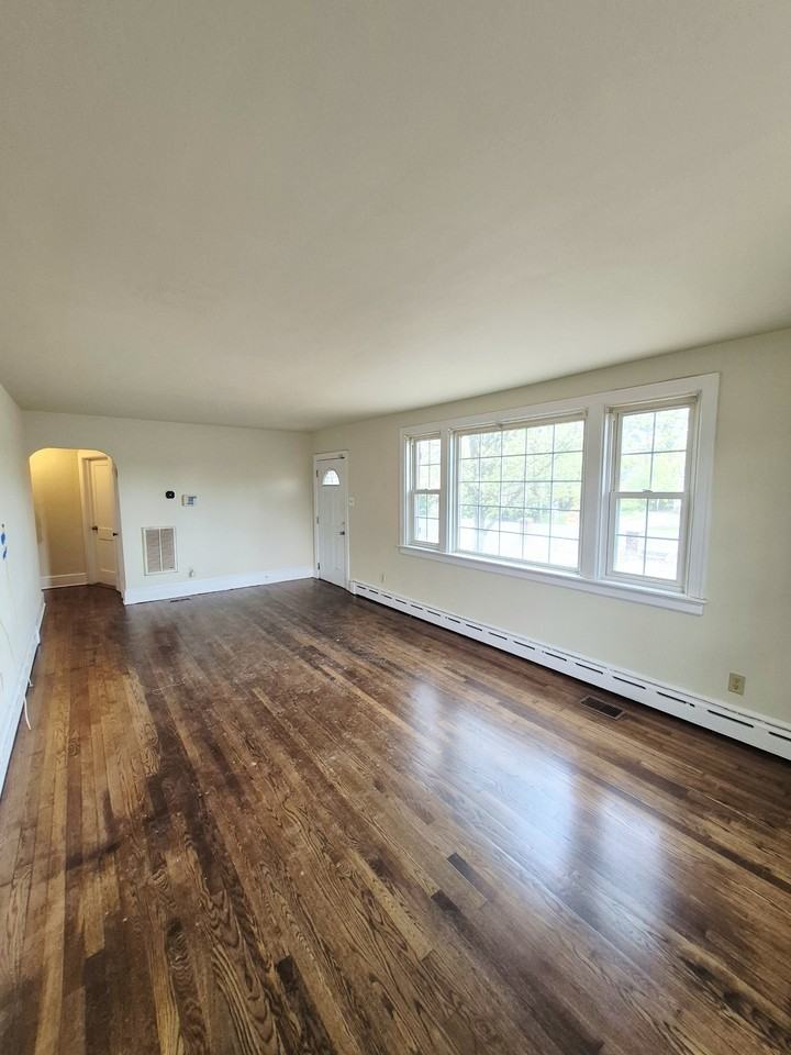 5140 Alberene Rd #1 - Photo 3 of 22