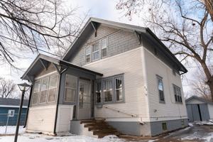 featured image of 712 W 22nd St #712