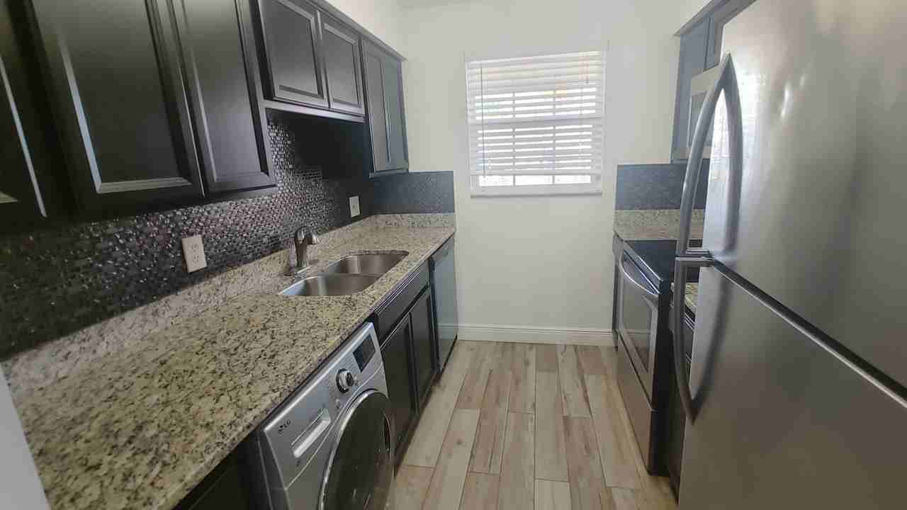 4800 Tangerine Ave #1 - Photo 2 of 5