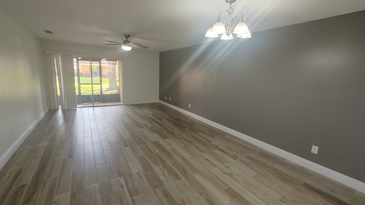 4800 Tangerine Ave #1 - Photo 4 of 5