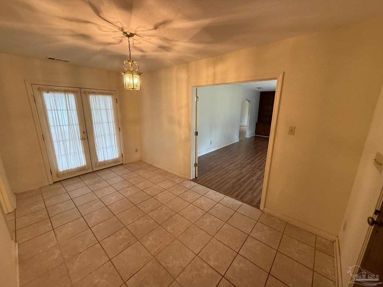 3801 N 12th Ave - Photo 4 of 47