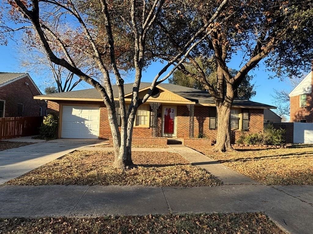 1002 W Louisiana Ave - Photo 3 of 18