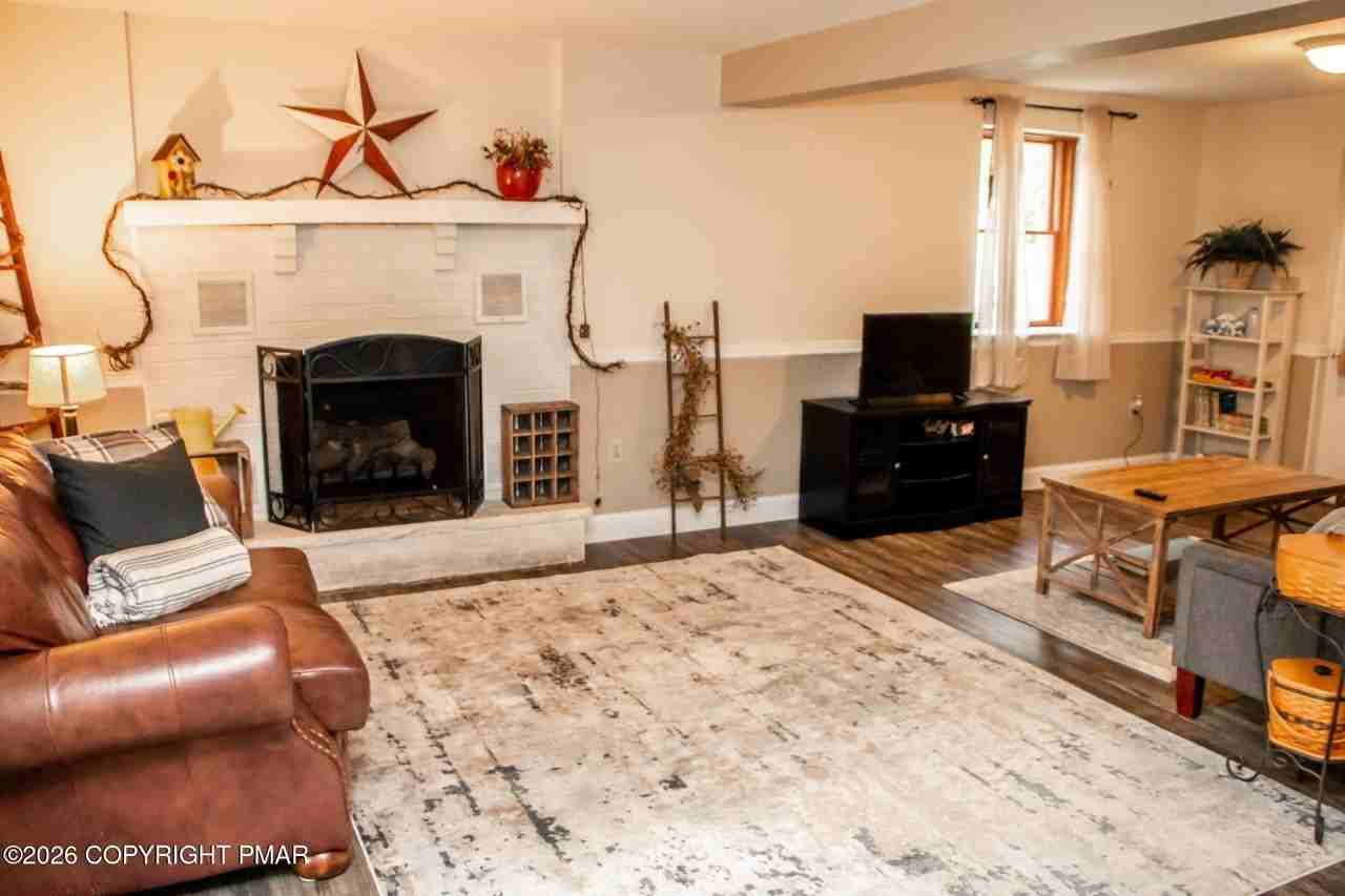 120 Woodland Pl - Photo 4 of 22