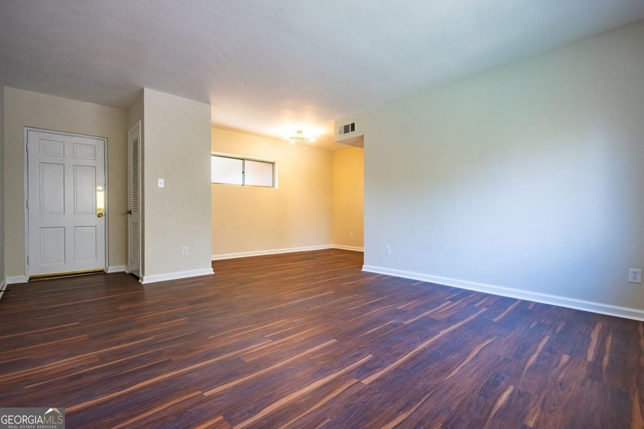 91 Rumson Rd Ne - Photo 3 of 19