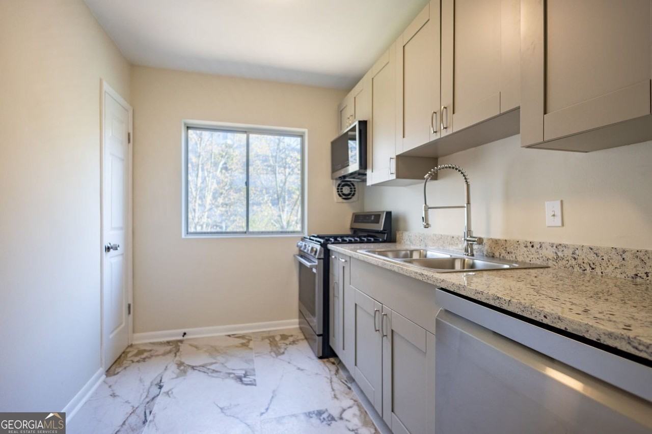 91 Rumson Rd Ne - Photo 6 of 19