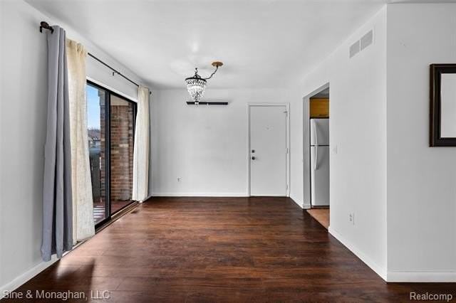 8641 Crabapple Ln - Photo 5 of 32