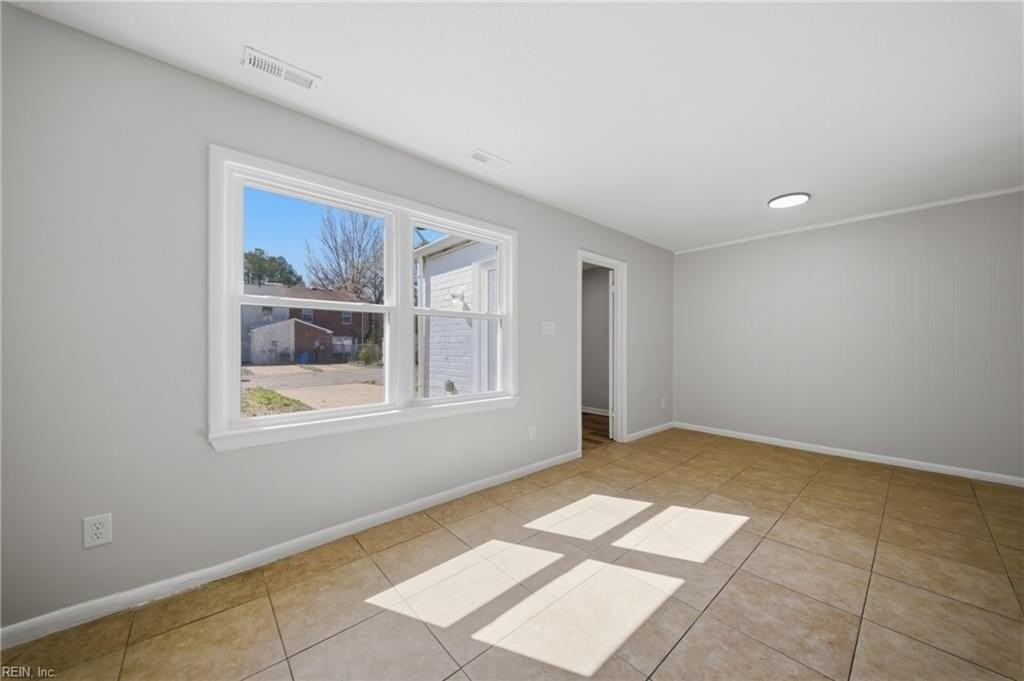 4025 Sloop Trl - Photo 5 of 33