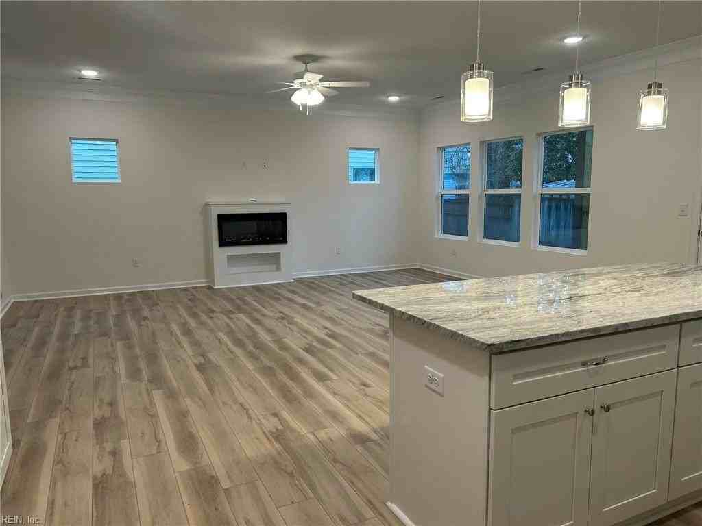 525 Carolina Ave - Photo 7 of 37