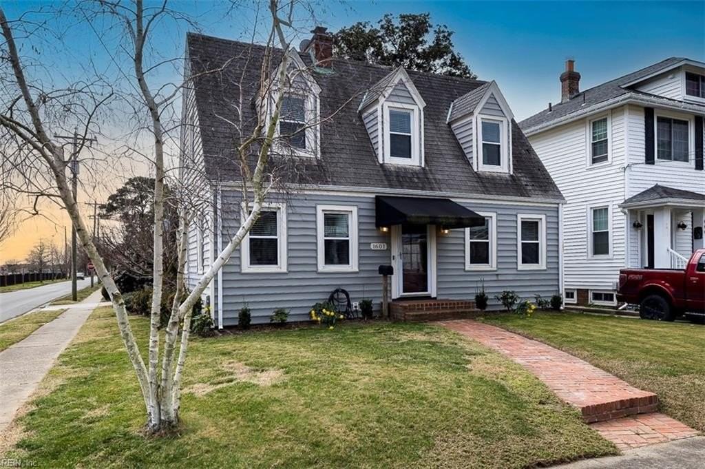 1601 A St - Photo 4 of 34