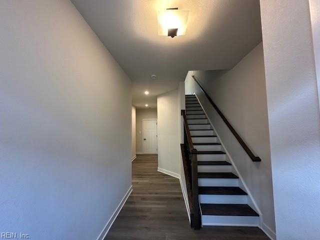 1127 Samuel Greene Way - Photo 3 of 30