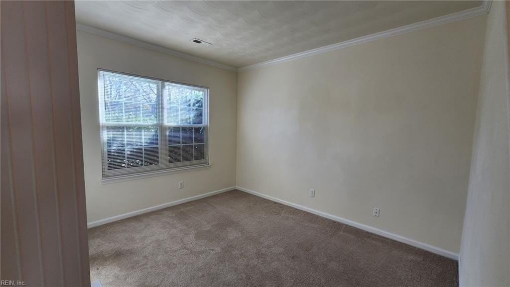 2445 Lewis Dr - Photo 3 of 39