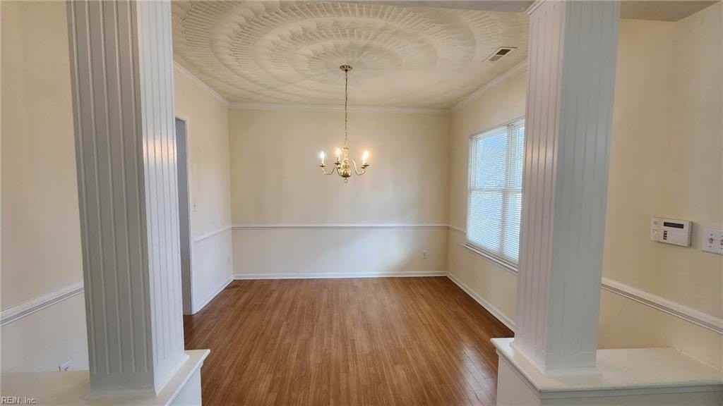 2445 Lewis Dr - Photo 4 of 39