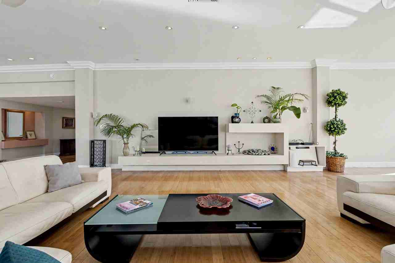 3430 Galt Ocean Dr #PH1 - Photo 4 of 50