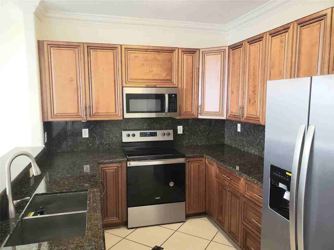 16903 Sw 34th St - Photo 2 of 31