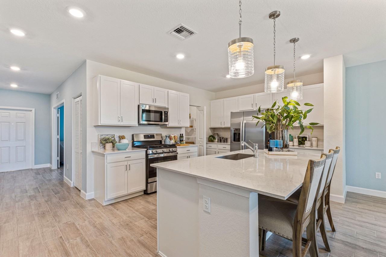 11074 Nw Pondside Ln - Photo 4 of 14