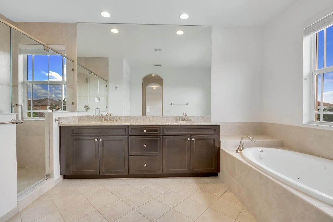 9761 S Miralago Way - Photo 7 of 10