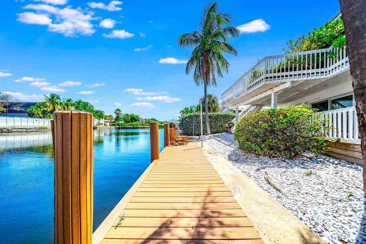 2200 Ne 26th St Unit A - Photo 3 of 24