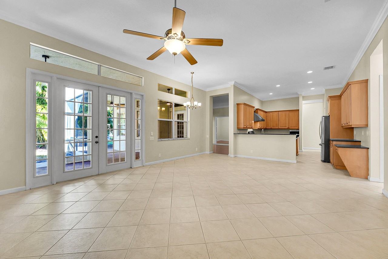 211 Nw Pleasant Grove Way - Photo 7 of 22