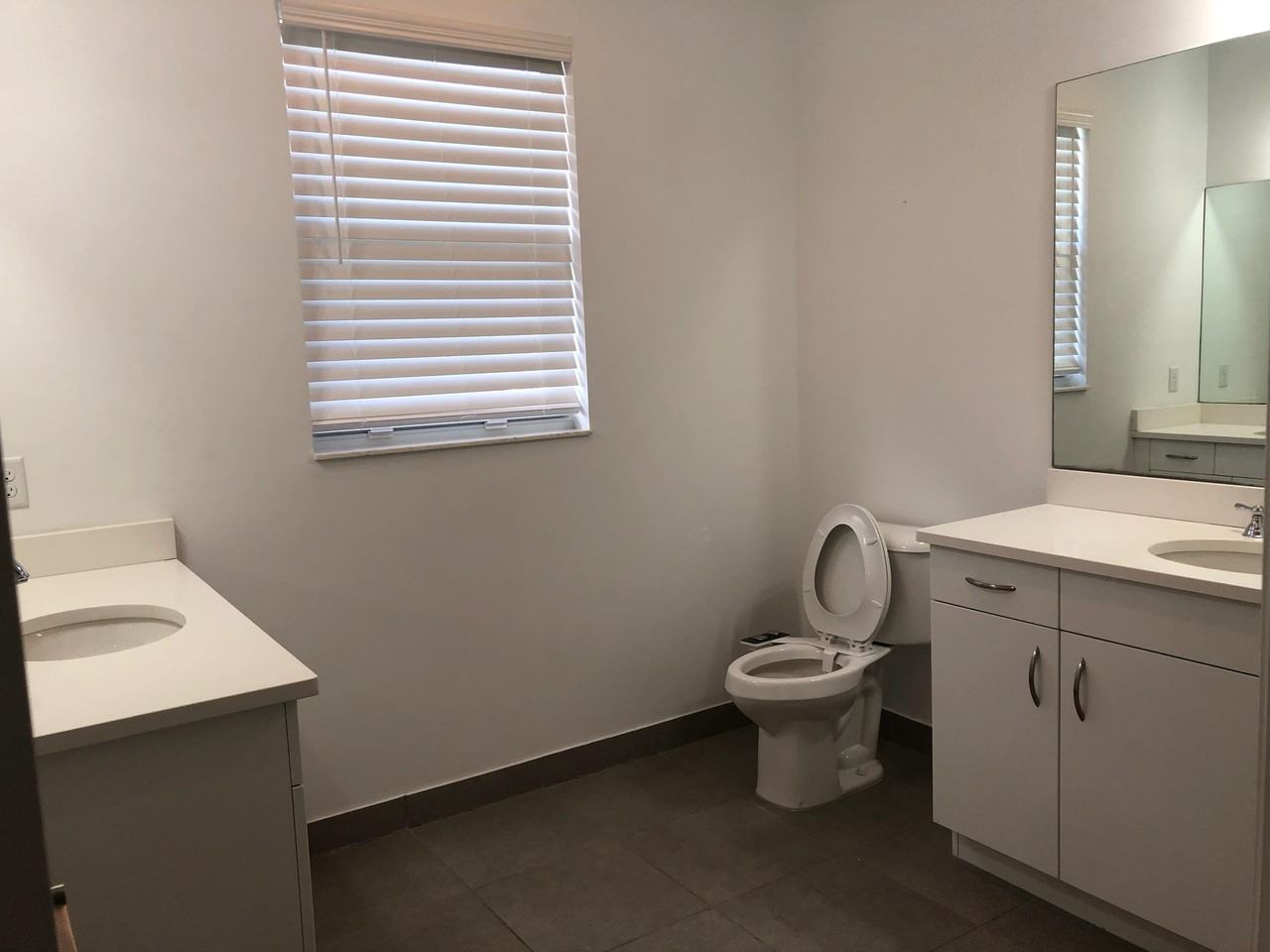 6919 Pines Cir - Photo 6 of 10