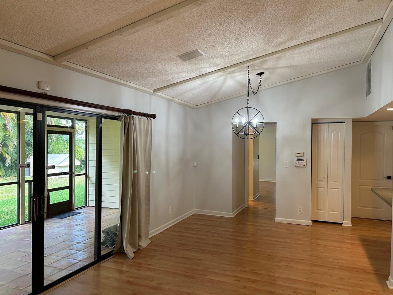 6826 Sw Chase Ct - Photo 3 of 8