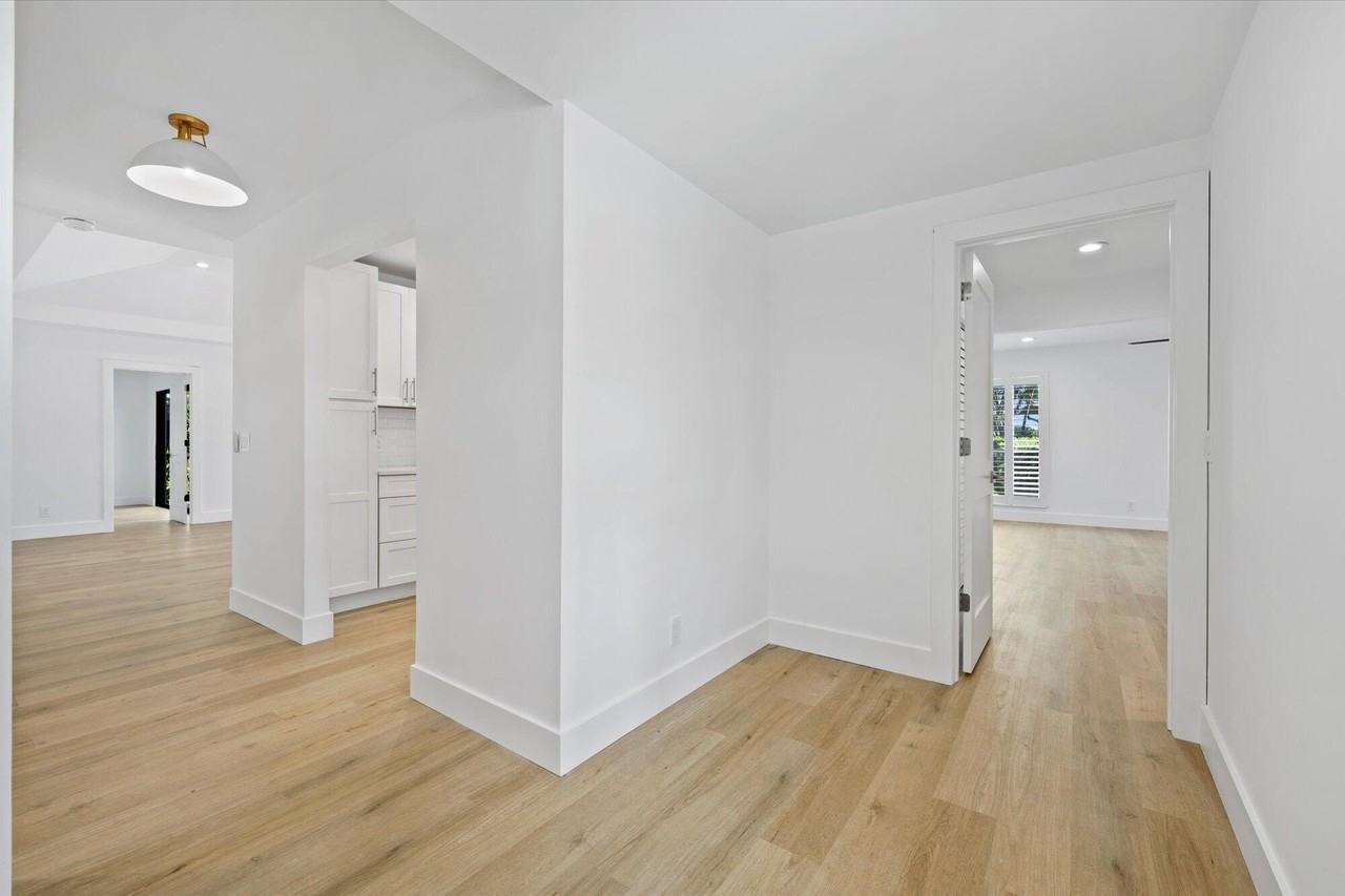 13297 Garth Ct - Photo 6 of 50