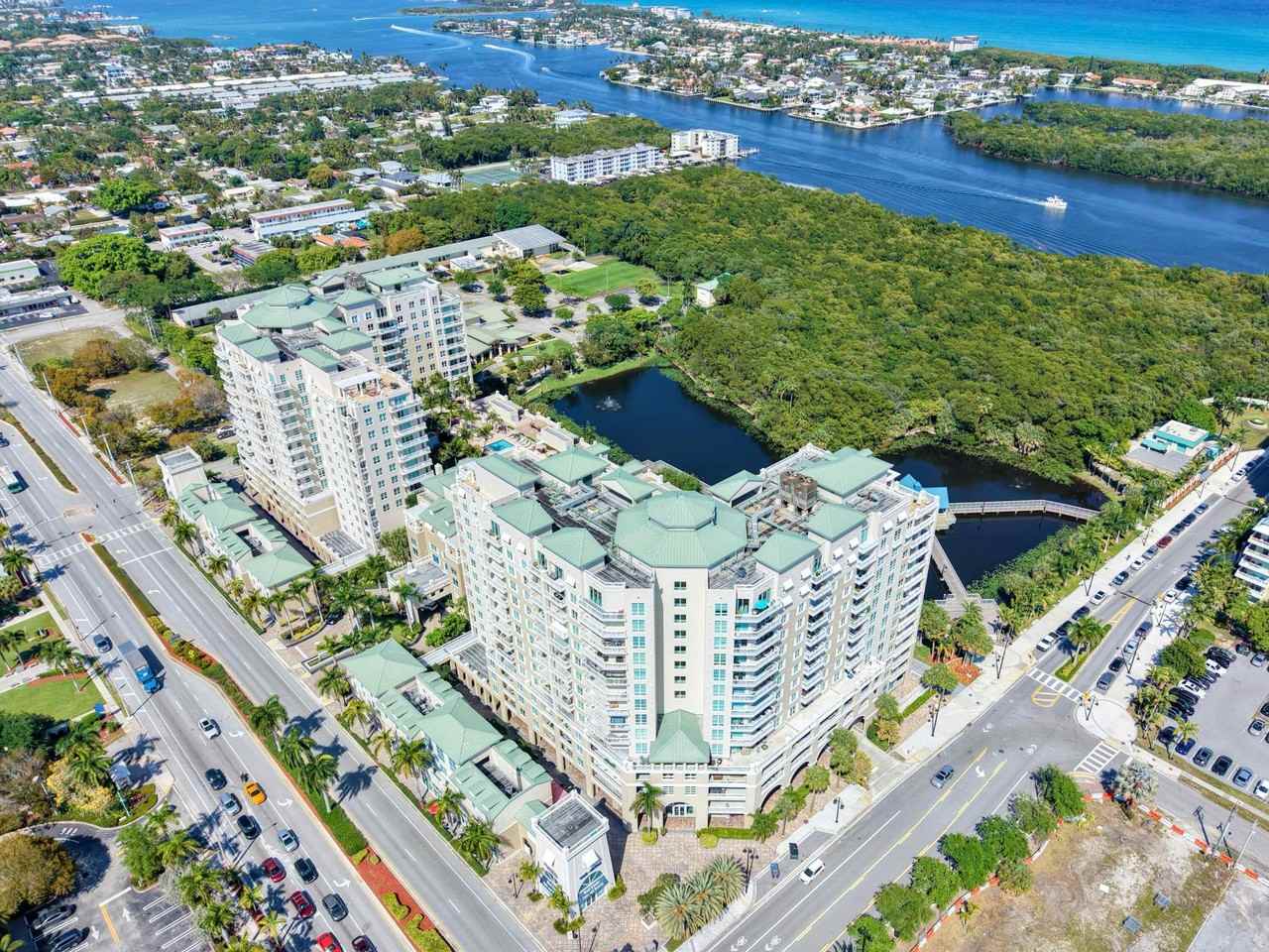 350 N Federal Hwy #PH09 - Photo 2 of 44