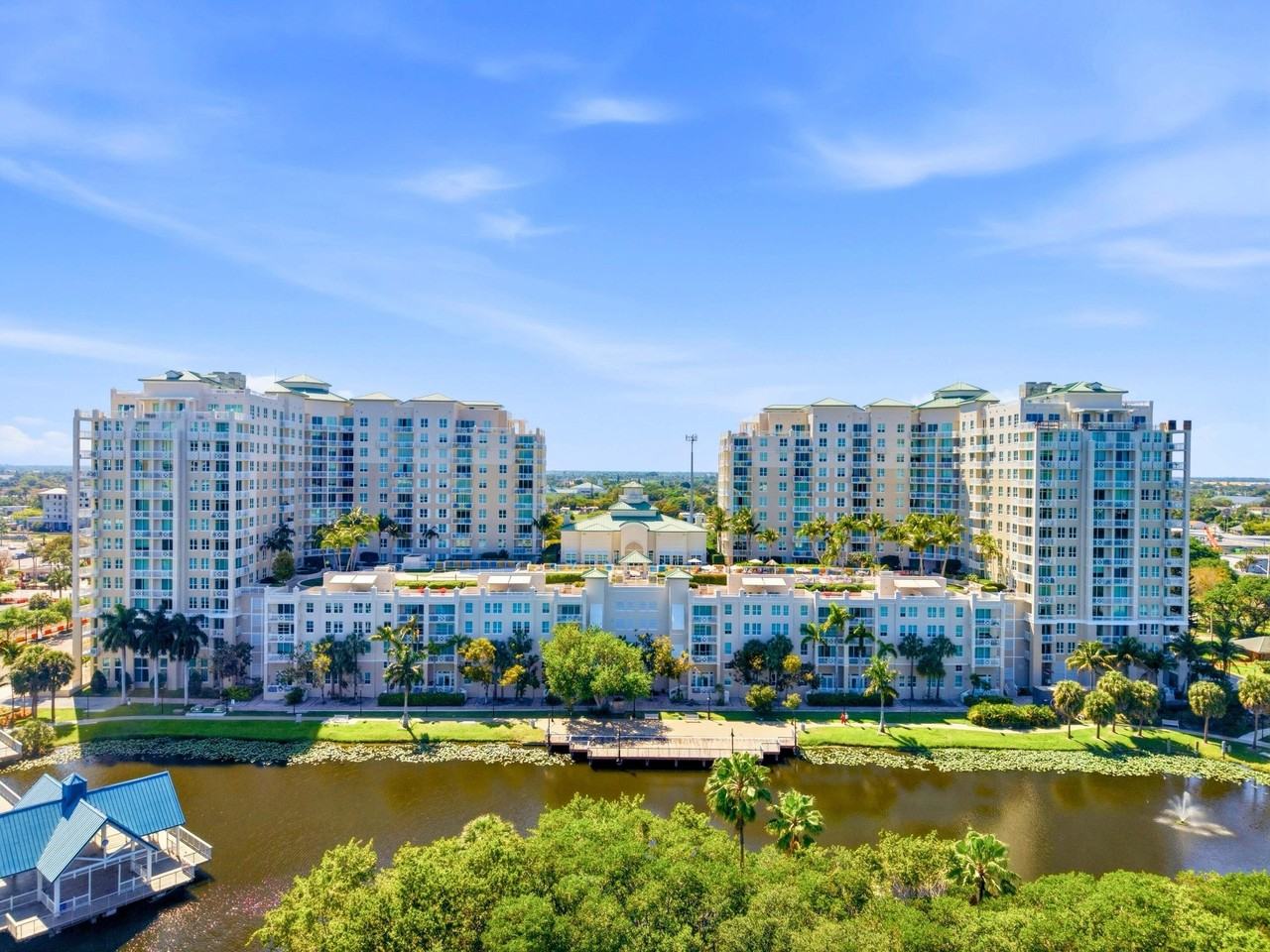 350 N Federal Hwy #PH09 - Photo 4 of 44